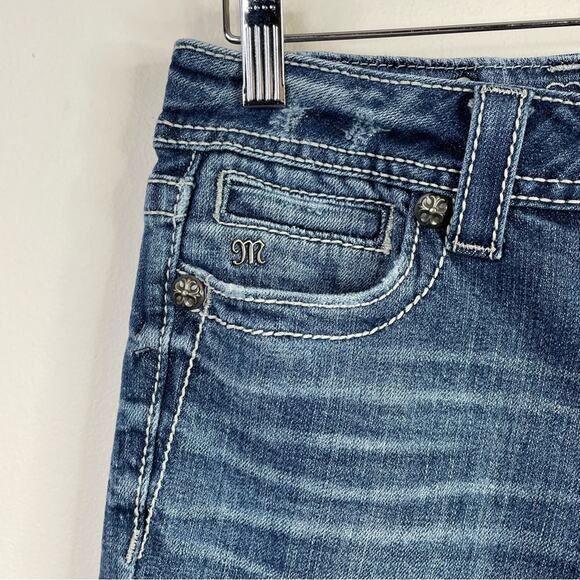 Miss Me Angel Wing Rhinestone Western Cropped Capri Distressed Stretch Jeans 26 - Picture 3 of 16